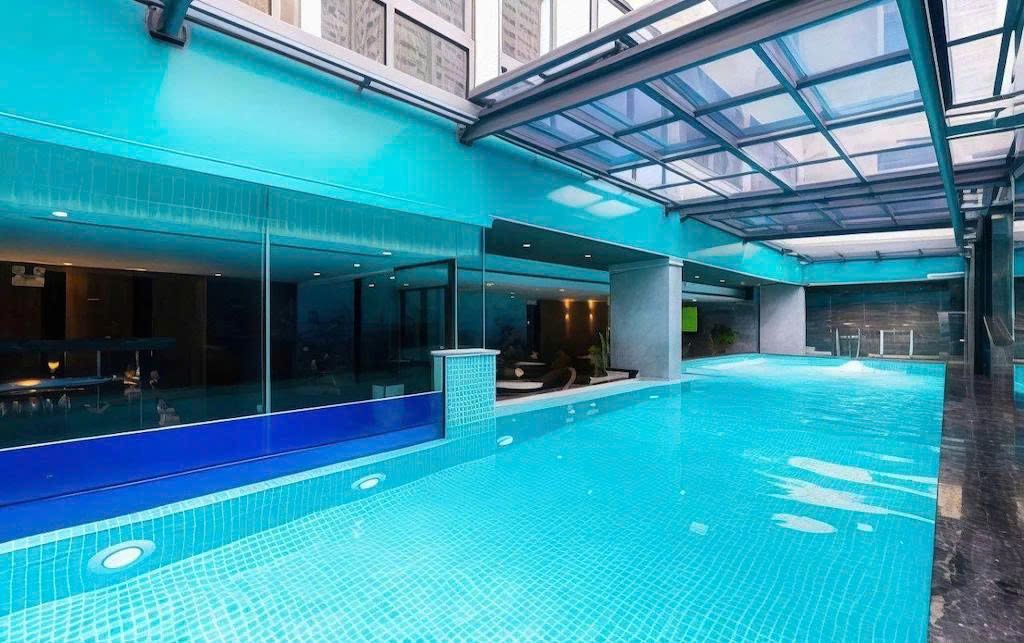 Hồ bơi resort
